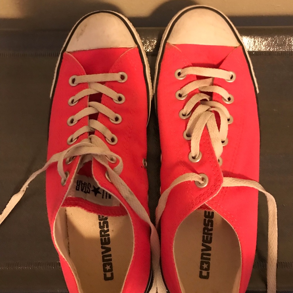 Neon pink Converse Chuck Taylor